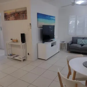  Apartment Ocean Breeze Australia
